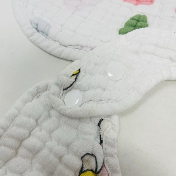 Zainpe Baby Girls 5 Piece Snap Muslin Cotton Absorbent & Soft Feeding Bib 1770 - Picture 4 of 7